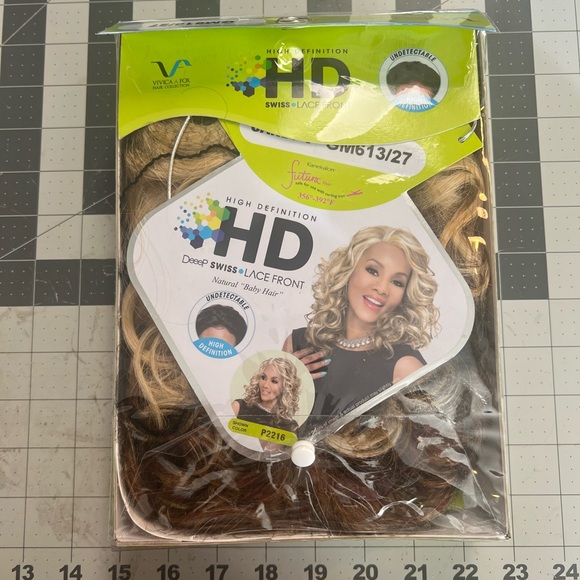 Vivica Fox Wig CANDI - Picture 5 of 5